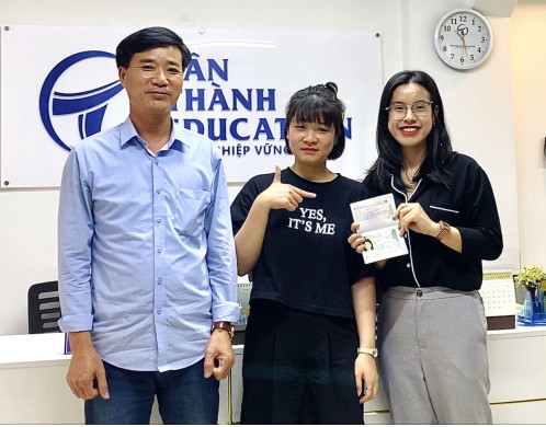 Học viên Lê Thị Thúy (đứng giữa) và hành trình du học nghề Đức tại Tân Thành Edu