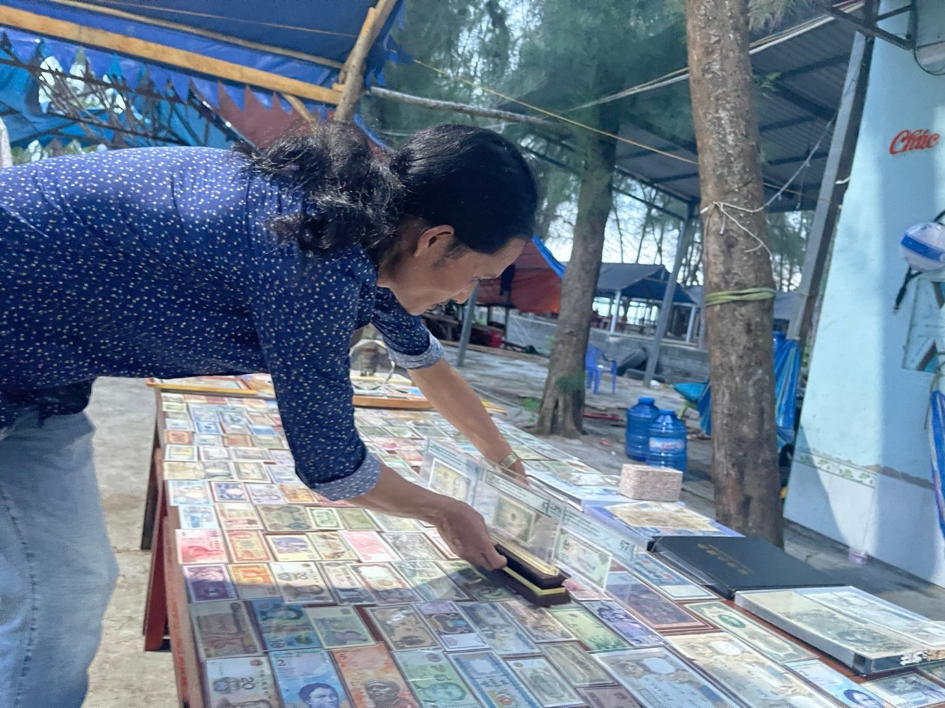gap-go-nguoi-suu-tam-tien-co-tai-lagi-binh-thuan_649fe7770a498.jpg