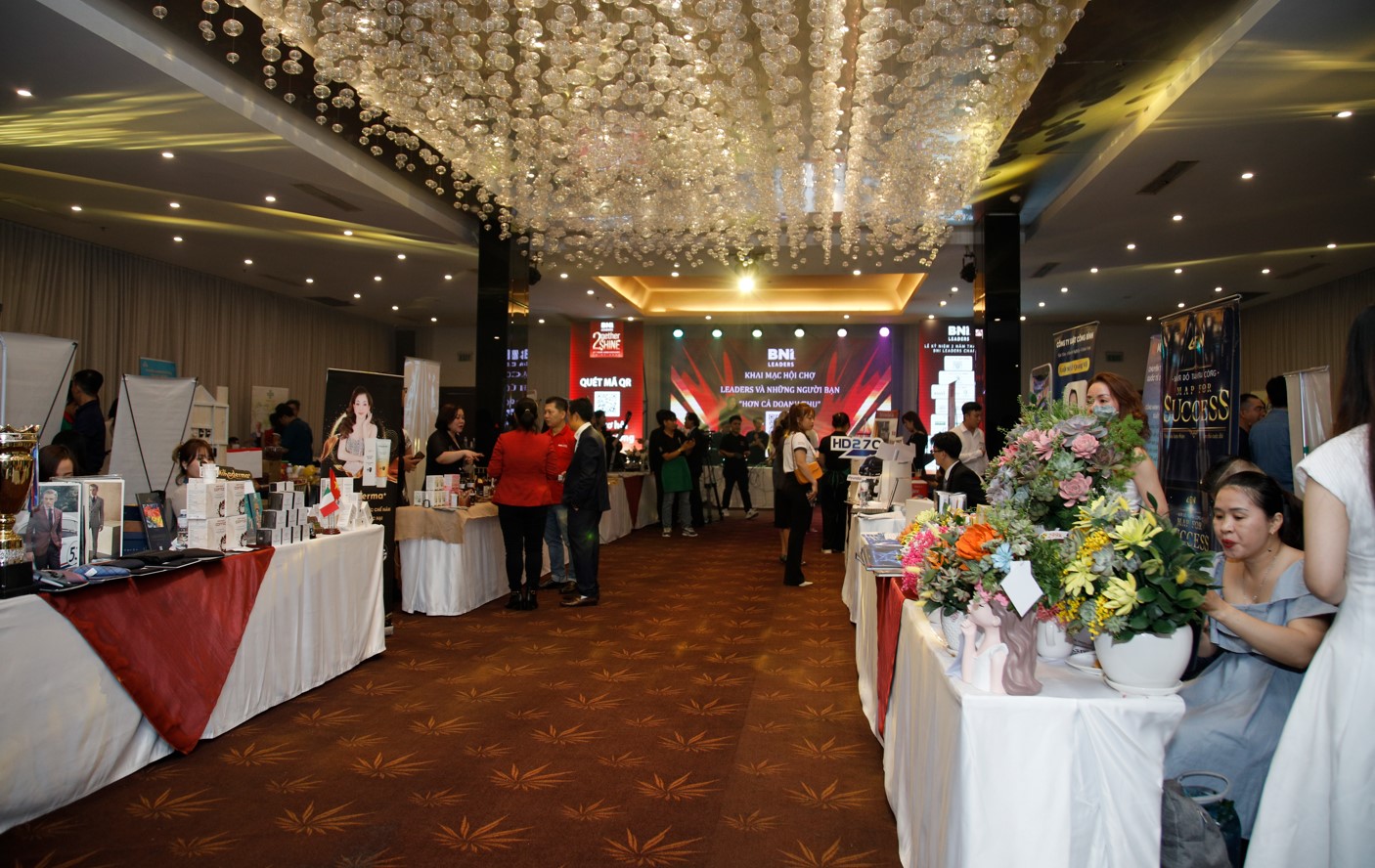 Không gian triễn lãm hội chợ