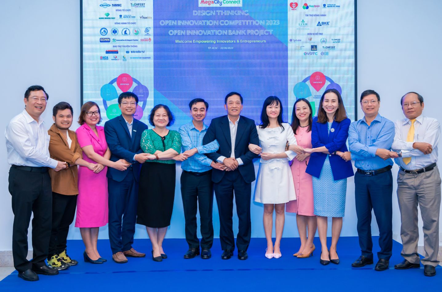 Ra mắt các thành viên trong Ban Tổ chức Cuộc thi