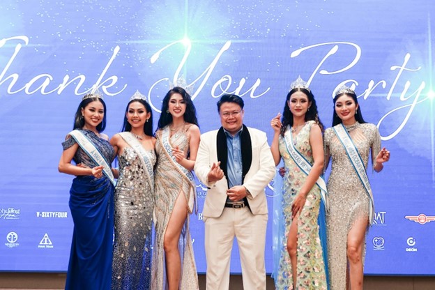 Ông Phan Hồng Quân – Chủ tịch HĐQT kiêm CEO Tập đoàn Honggia Corporation chụp ảnh cùng Top 5 các Hoa hậu trong cuộc thi Miss Ocean Hoa hậu Đại dương 2023