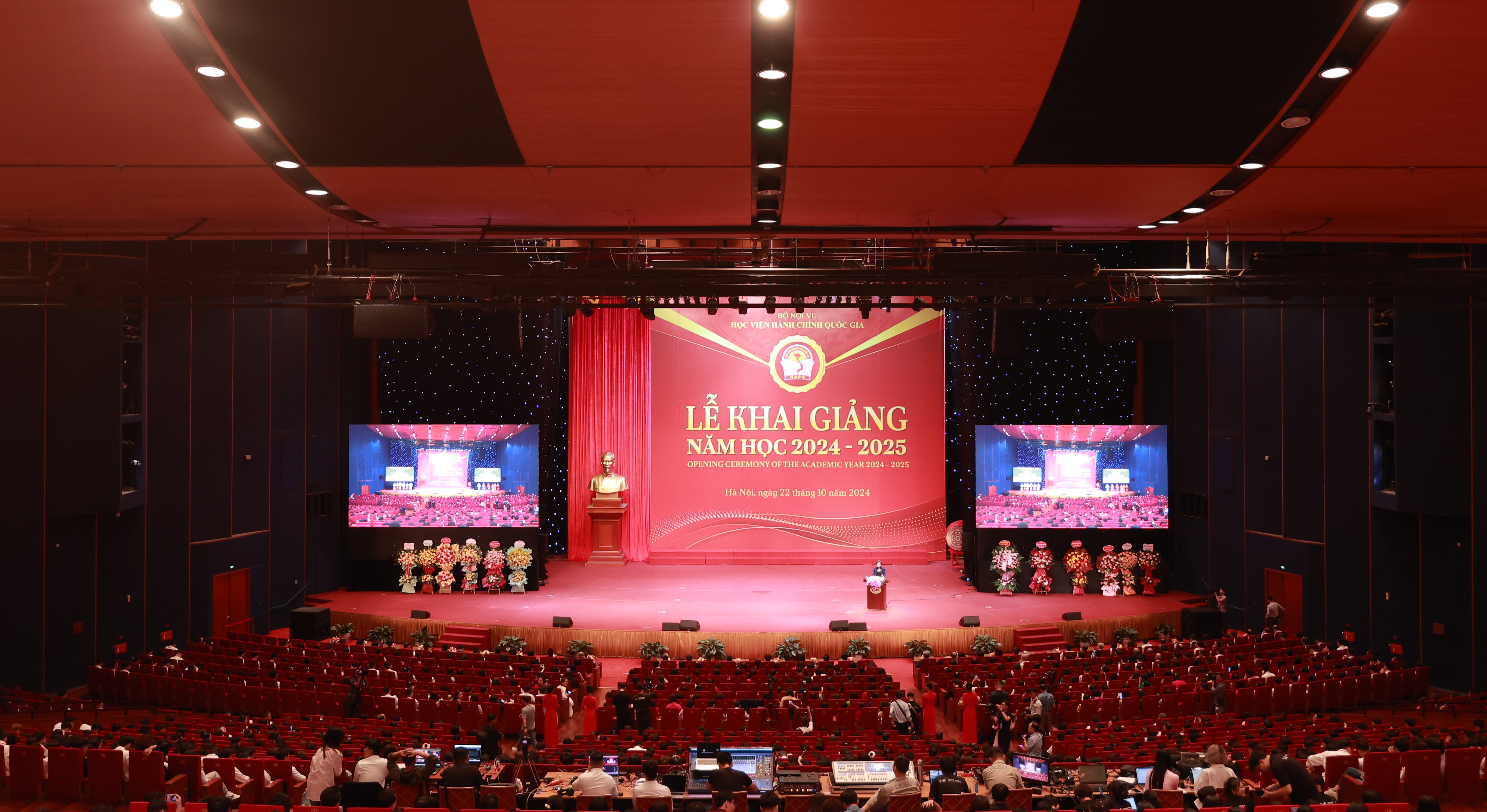 Toàn cảnh Lễ Khai giảng.