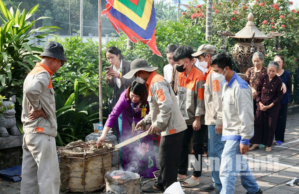 https://apibeta.baoninhbinh.org.vn/user-blob/15088545-560b-d200-1fa2-cc31adda5a44/2024/11/23/20241123_133710_1732344630932.jpg