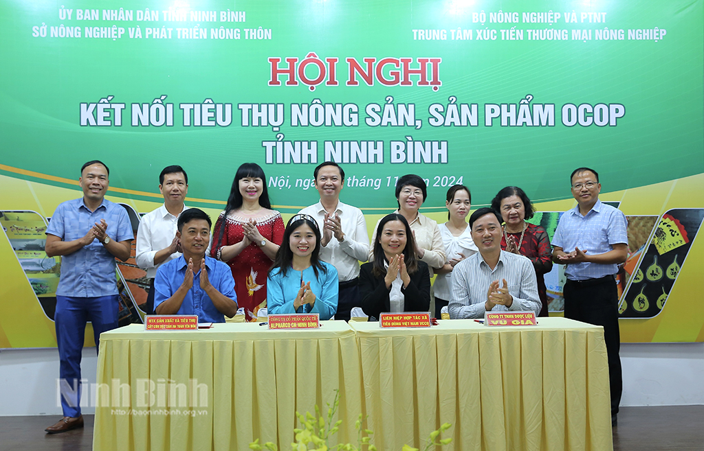 https://apibeta.baoninhbinh.org.vn/user-blob/15088545-560b-d200-1fa2-cc31adda5a44/2024/11/20/k-ket-hc.jpeg
