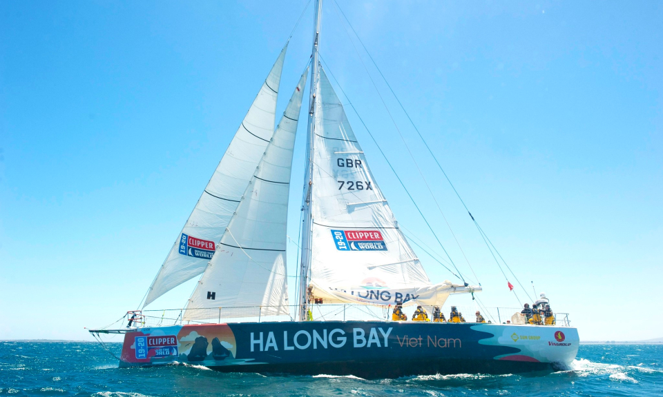 Vịnh Hạ Long – Chặng đua thứ 5 của giải đua thuyền buồm Clipper Race