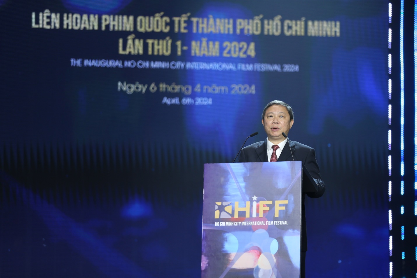 https://image.sggp.org.vn/Uploaded/2024/chuabhu/2024_04_06/khai-mac-hiff-2-393.jpg.webp