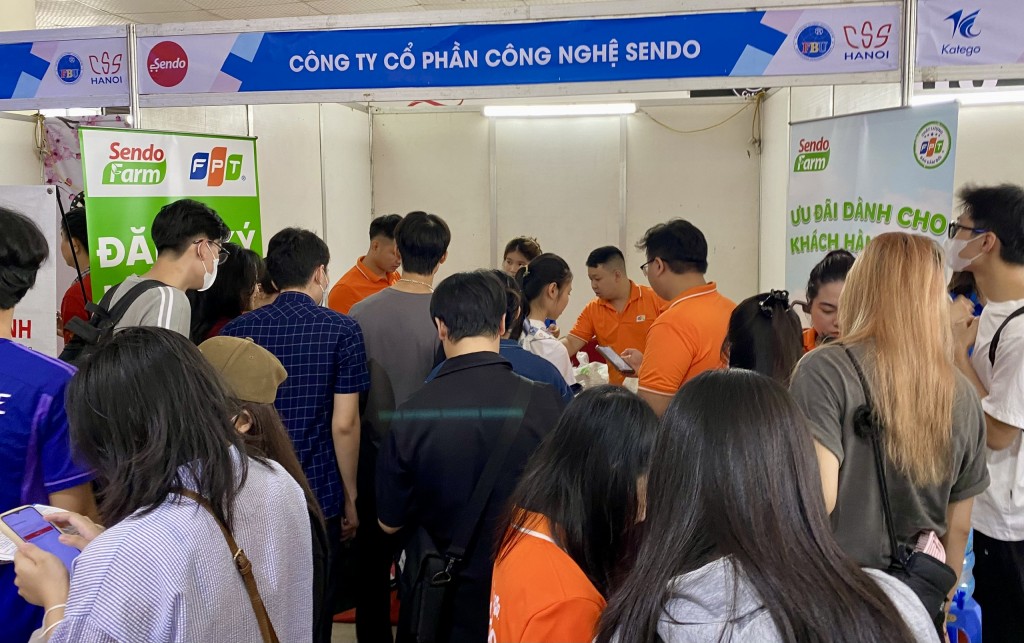 Ngày hội thu hút sự tham gia của 30 đơn vị, doanh nghiệp