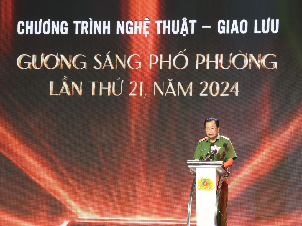 Thiếu tướng Trần Đức Tài - Phó Giám đốc Công an TP.HCM phát biểu khai mạc chương trình