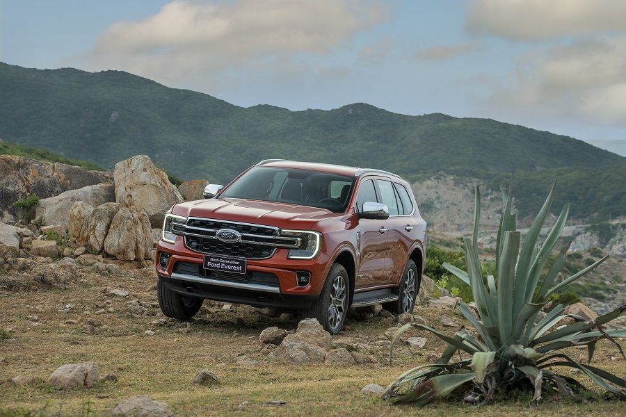 Ford Việt Nam nâng cấp gói công nghệ mới cho Everest phiên bản Titanium 4x2