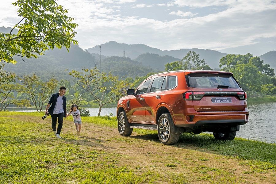 Ford Việt Nam nâng cấp gói công nghệ mới cho Everest phiên bản Titanium 4x2