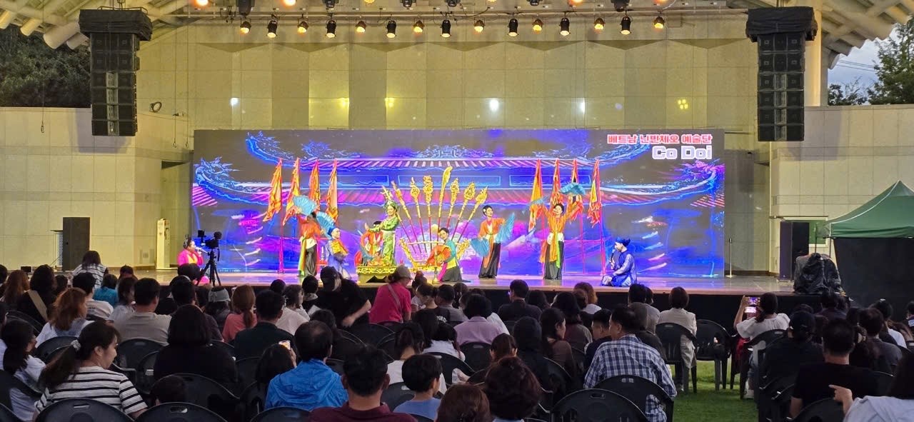 https://vhtt.ninhbinh.gov.vn/public/userfiles/image/25-9-24-2.jpg