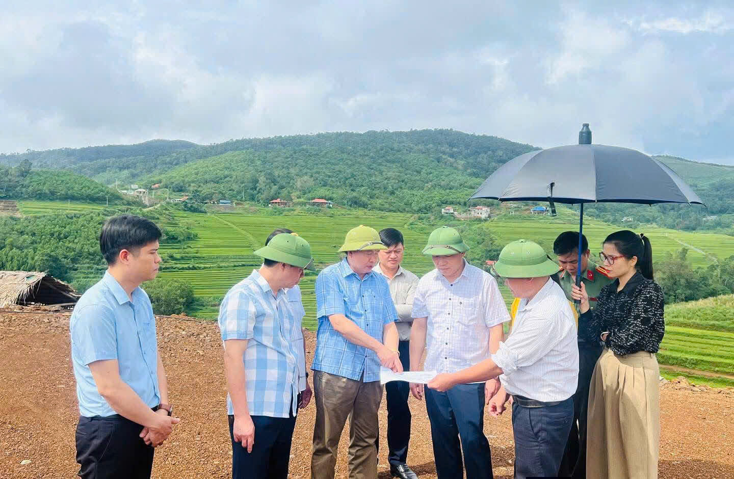 Ban tổ chức kiểm tra chuẩn bị cho Lễ hội đã hoàn tất.