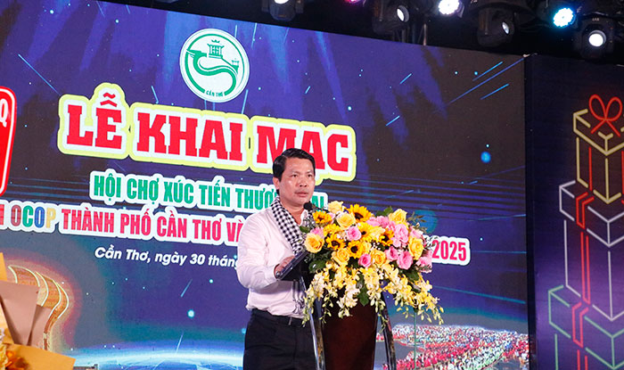 Hội chợ OCOP Cần Thơ 2025 bùng nổ với mùa lễ hội sôi động