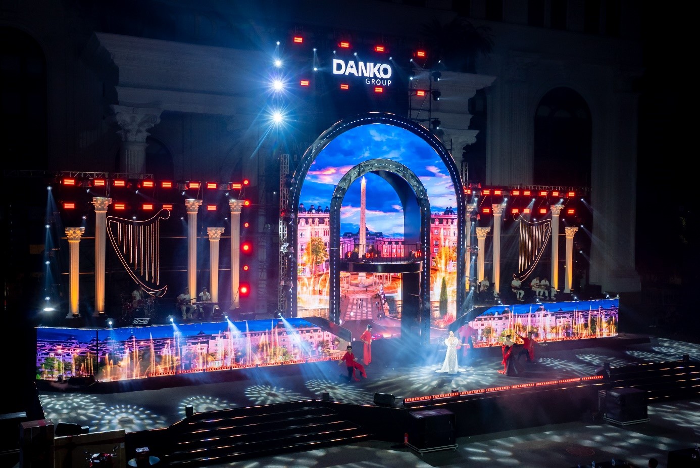 Royal Symphony đã để lại những dấu ấn đẹp và ấn tượng trong lòng khán giả.