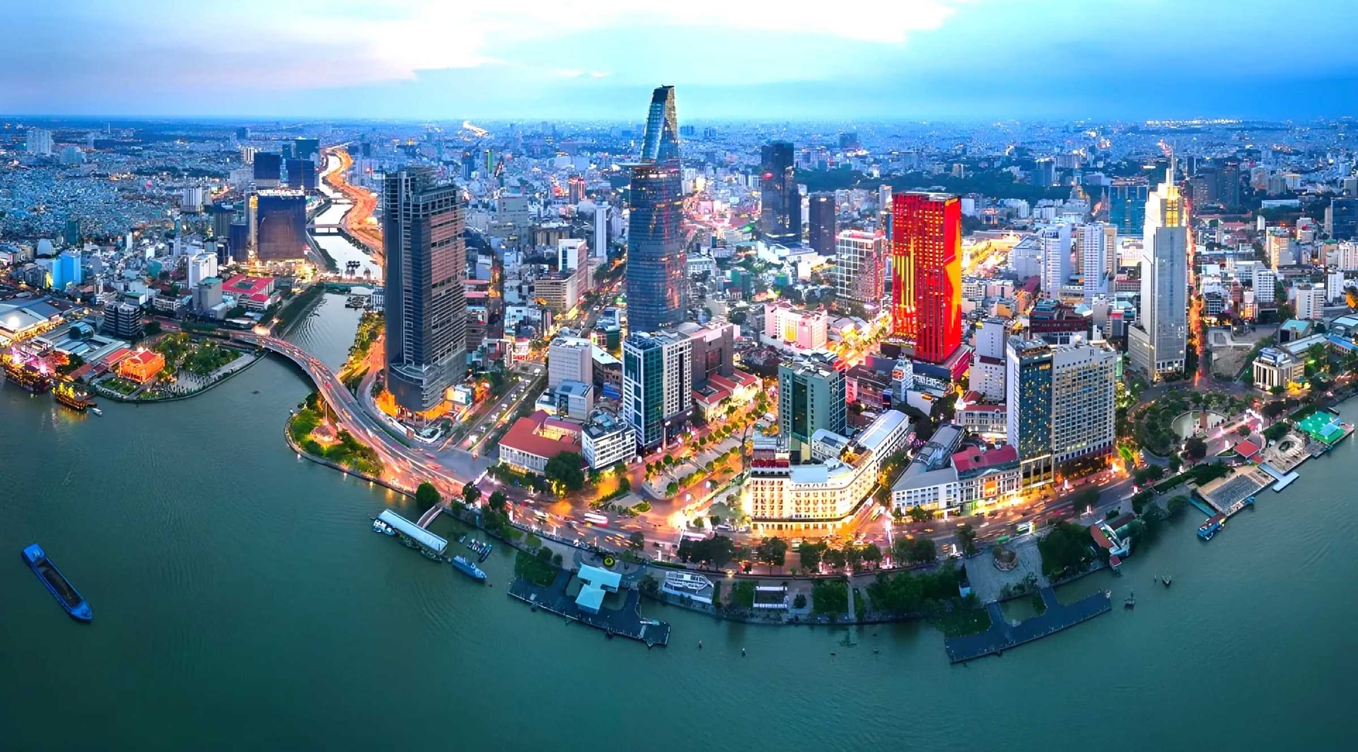 TPHCM là địa phương đứng đầu cả nước về tiêu chí là địa phương được nhiều người yêu thích và lựa chọn làm nơi sinh sống - Ảnh: TL