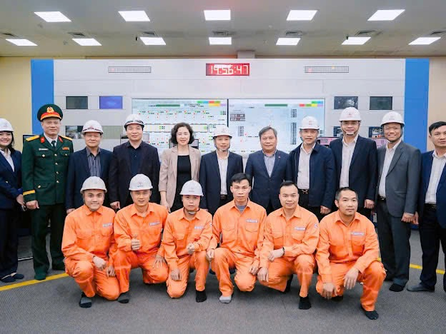 https://media.baoquangninh.vn/upload/image/202507/medium/2374823_img_7432_10353204.jpg