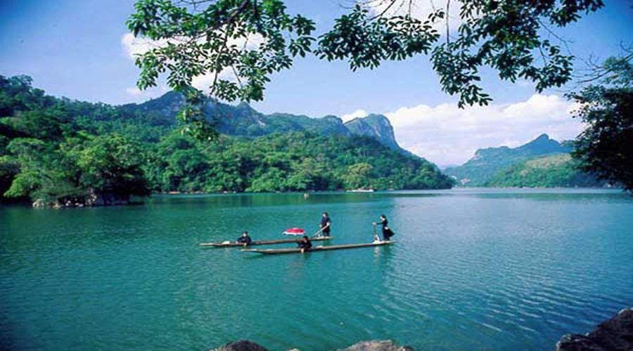 Hồ Ba Bể. Ảnh: TL
