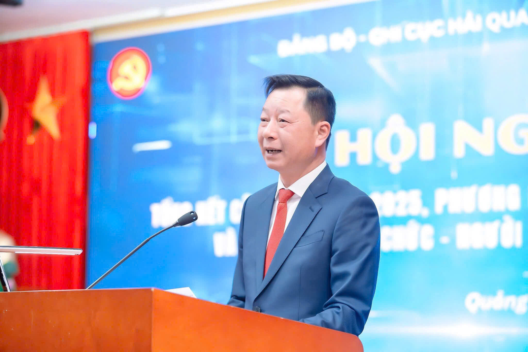 Đồng chí Lê Văn Ánh – Ủy viên Ban Chấp hành Đảng bộ tỉnh, Phó Chủ tịch UBND tỉnh Quảng Ninh dự và phát biểu chỉ đạo