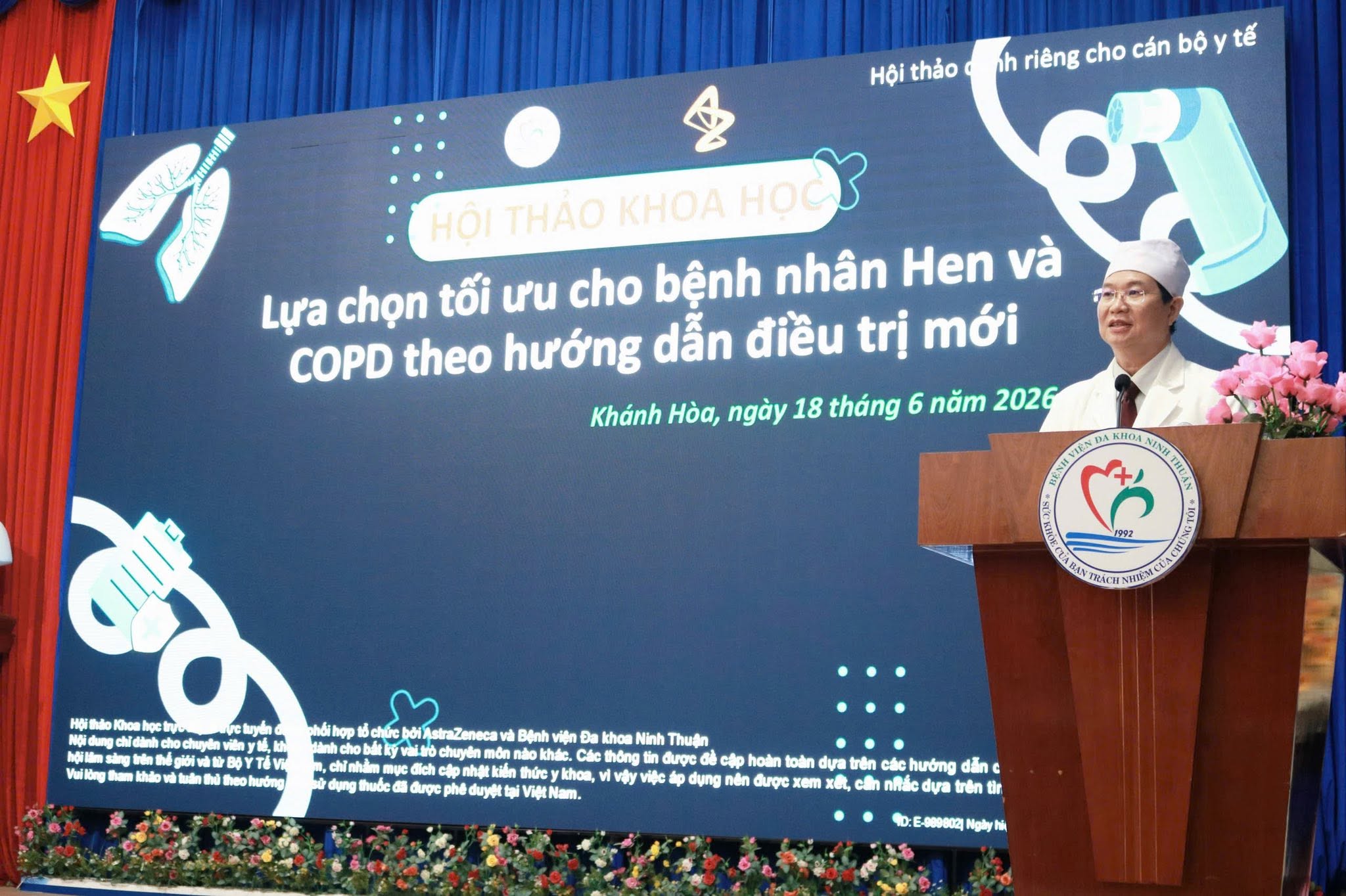 2.	Distinguished Physician, MSc. Specialist Level II Dr. Lê Huy Thạch – Director of Ninh Thuan General Hospital, delivering the opening remarks at the scientific conference “Optimal Treatment Choices for Patients with Asthma and COPD According to Updated Treatment Guidelines.” 