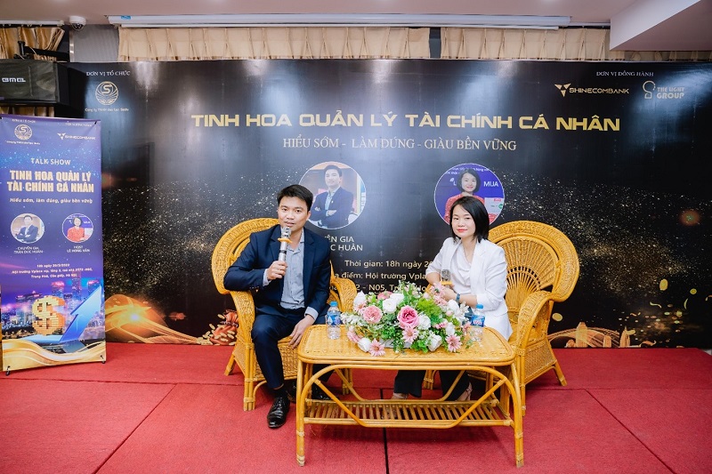 Chuyên gia chia sẻ kinh nghiệm và giải đáp thắc mắc cho các bạn trẻ.